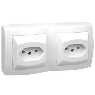 TOMADA 2 P + T DUPLA SISTEMA X REF. 675062 – PIAL